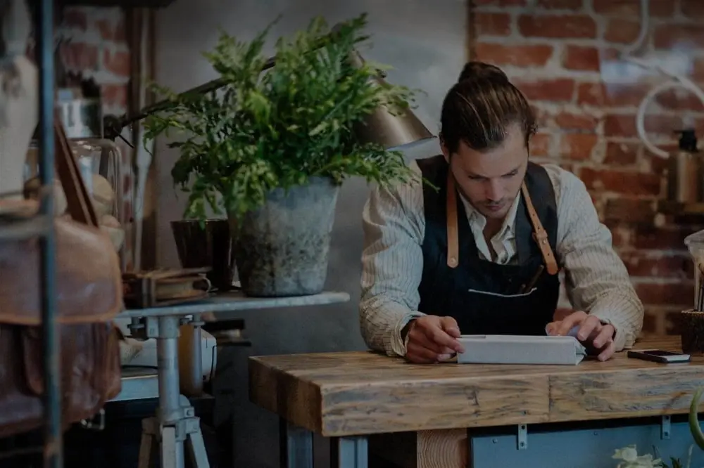 Gestão completa de Encomendas e de Clientes